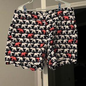 Crown & ivy shorts. Size 16.